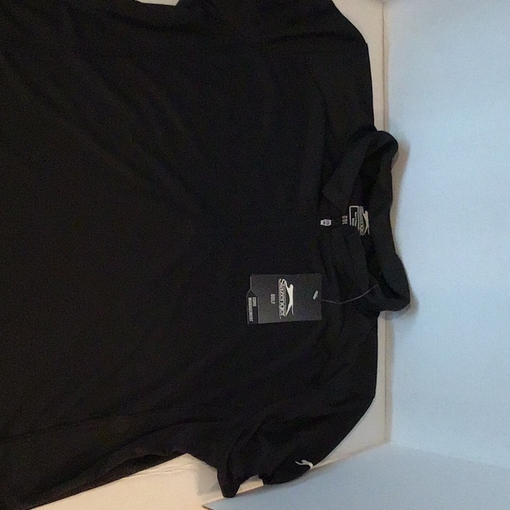 Women’s golf shirt